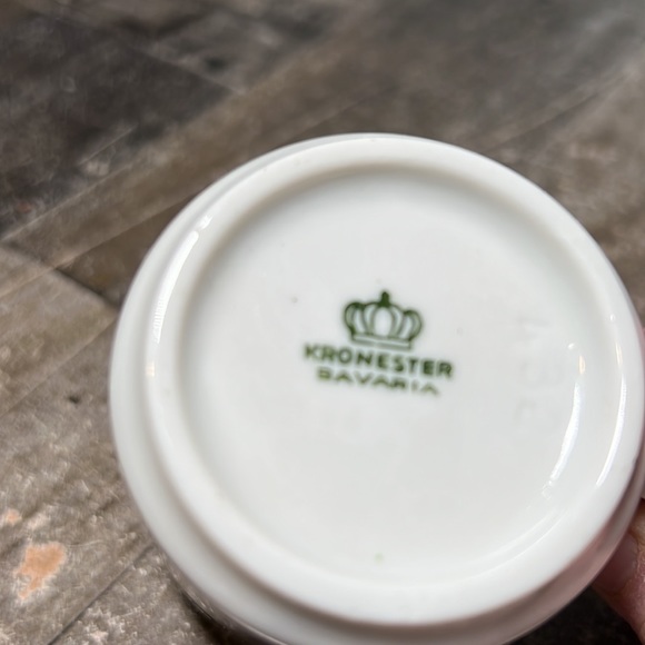 Kronester Bavaria Germany Porcelain Espresso Cup w/ Scenic Ocean Fishing Panel. - Picture 6 of 6